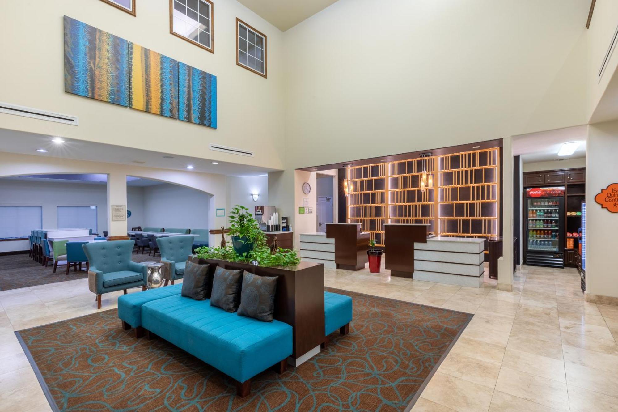 La Quinta By Wyndham Houston New Caney Exterior photo